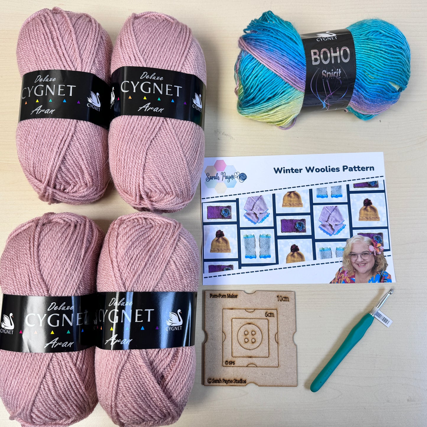 Sarah Payne Crochets Winter Woolies Accessories Kit - Choice of Colour