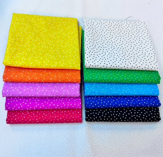 Makower Spotty Cotton Prints 10 Piece Fat Quarter (1/4) Bundle