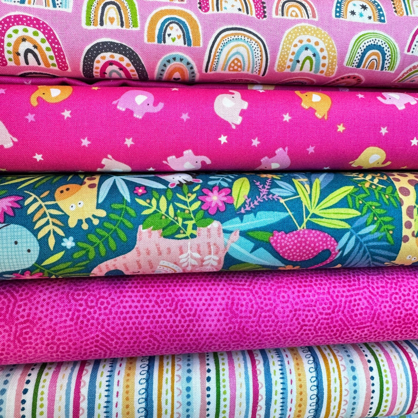 NEW 5 Piece Fat Quarter Cotton Fabric Bundles - Choice of Design