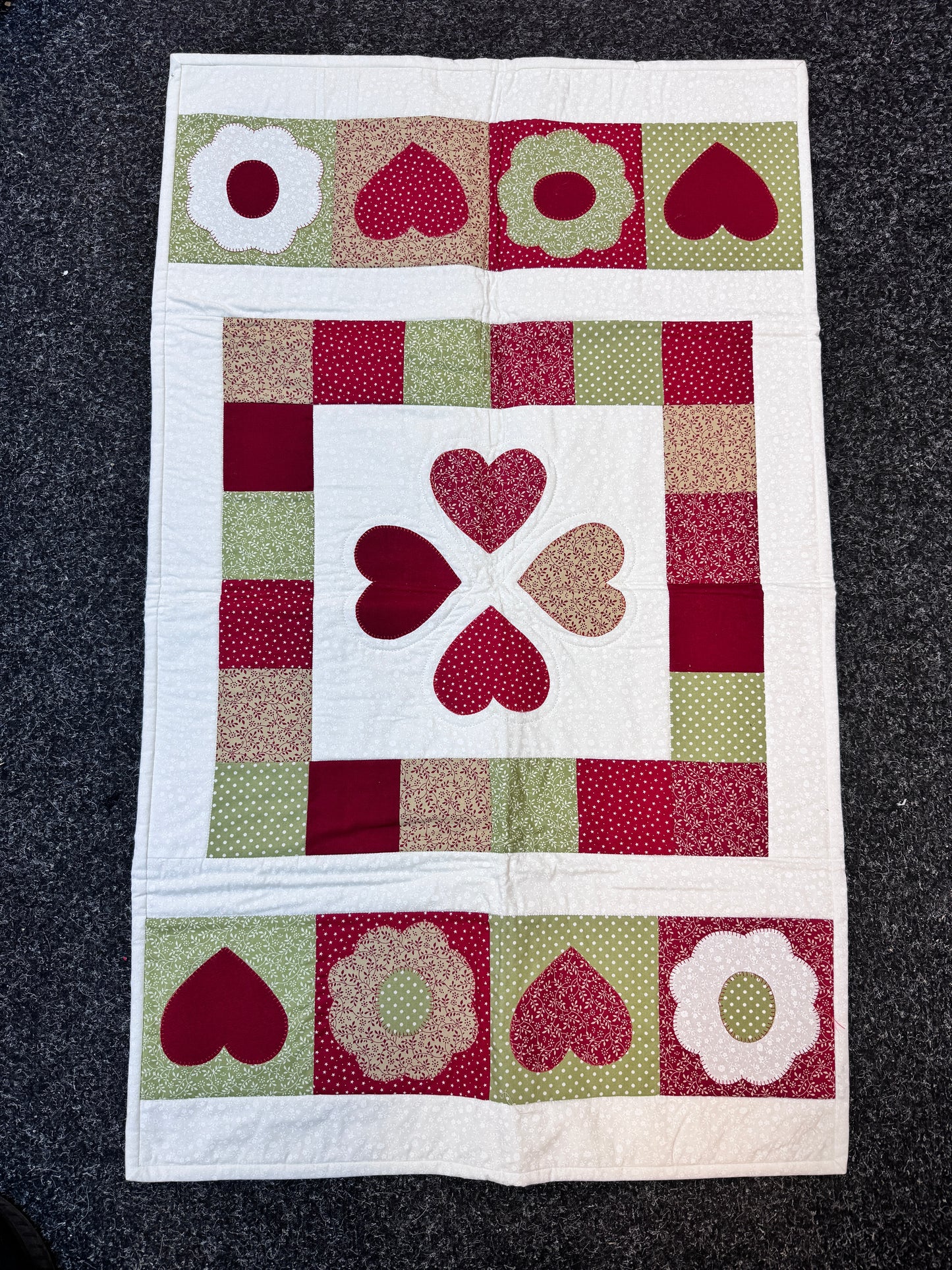 OTO - FINISHED TOPPER - HEARTS