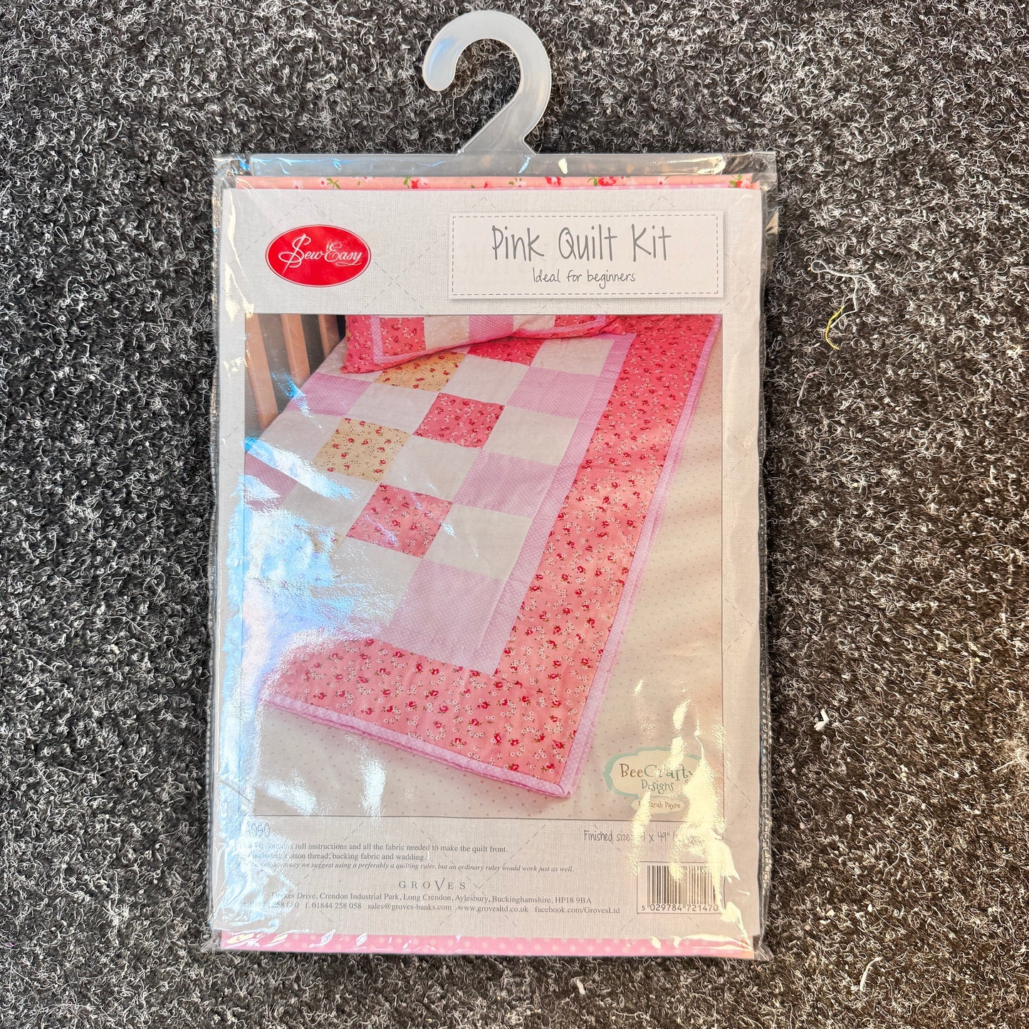 Bee Crafty by Sarah Payne Pink Quilt Kit